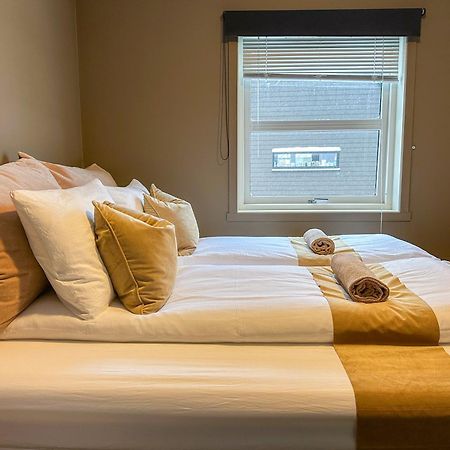 For Groups & Families - Free Parking & Near Attractions Appartement Tromsø Buitenkant foto
